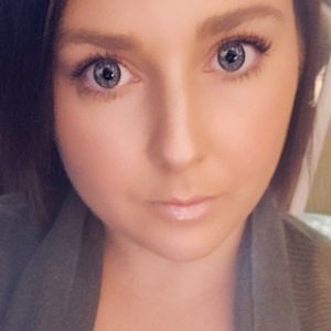 Meet your Posher, Chloe